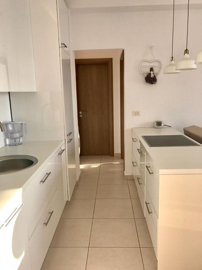 Seaside View Apartment Саранде Екстериор снимка