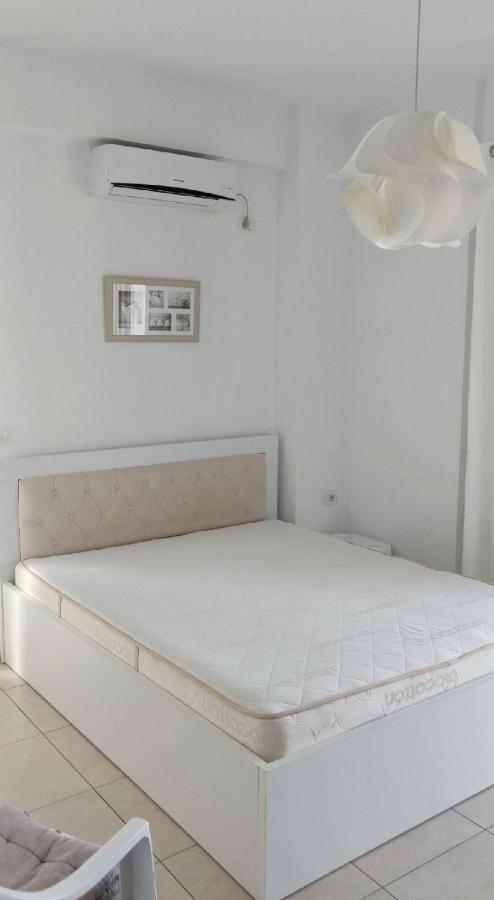 Seaside View Apartment Саранде Екстериор снимка