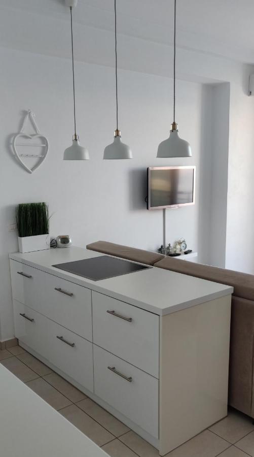 Seaside View Apartment Саранде Екстериор снимка